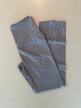 Beyond yoga High Waist Midi Legging Grey Sparkle Size Small